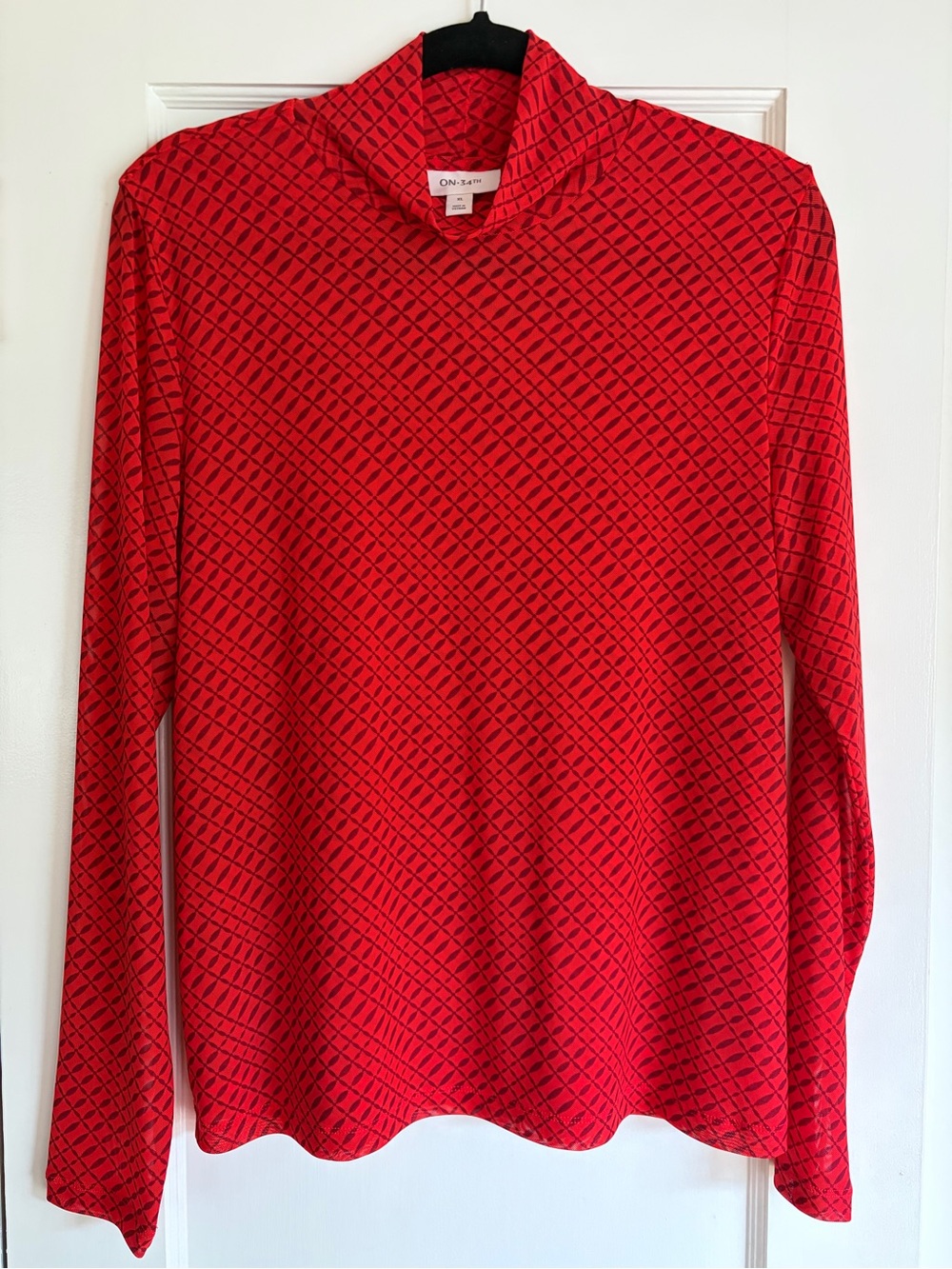 Cool Red Patterned Long-Sleeve Top